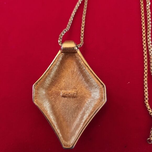 Monet Vintage Gold Plated Diamond Pendant Box Chain Necklace - Picture 3 of 4